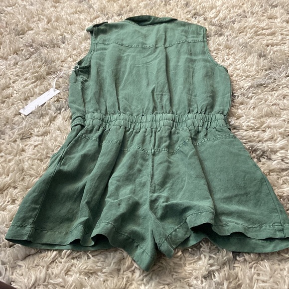 YFB short romper - Picture 4 of 4